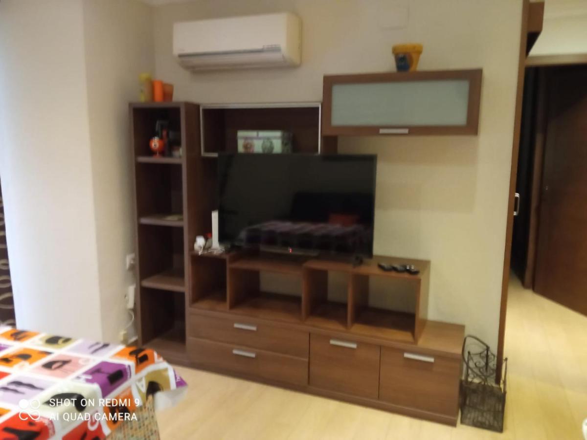 Apartamento Bien Situado Con Parking Apartment Seville Exterior photo