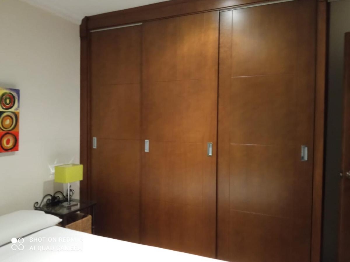 Apartamento Bien Situado Con Parking Apartment Seville Exterior photo